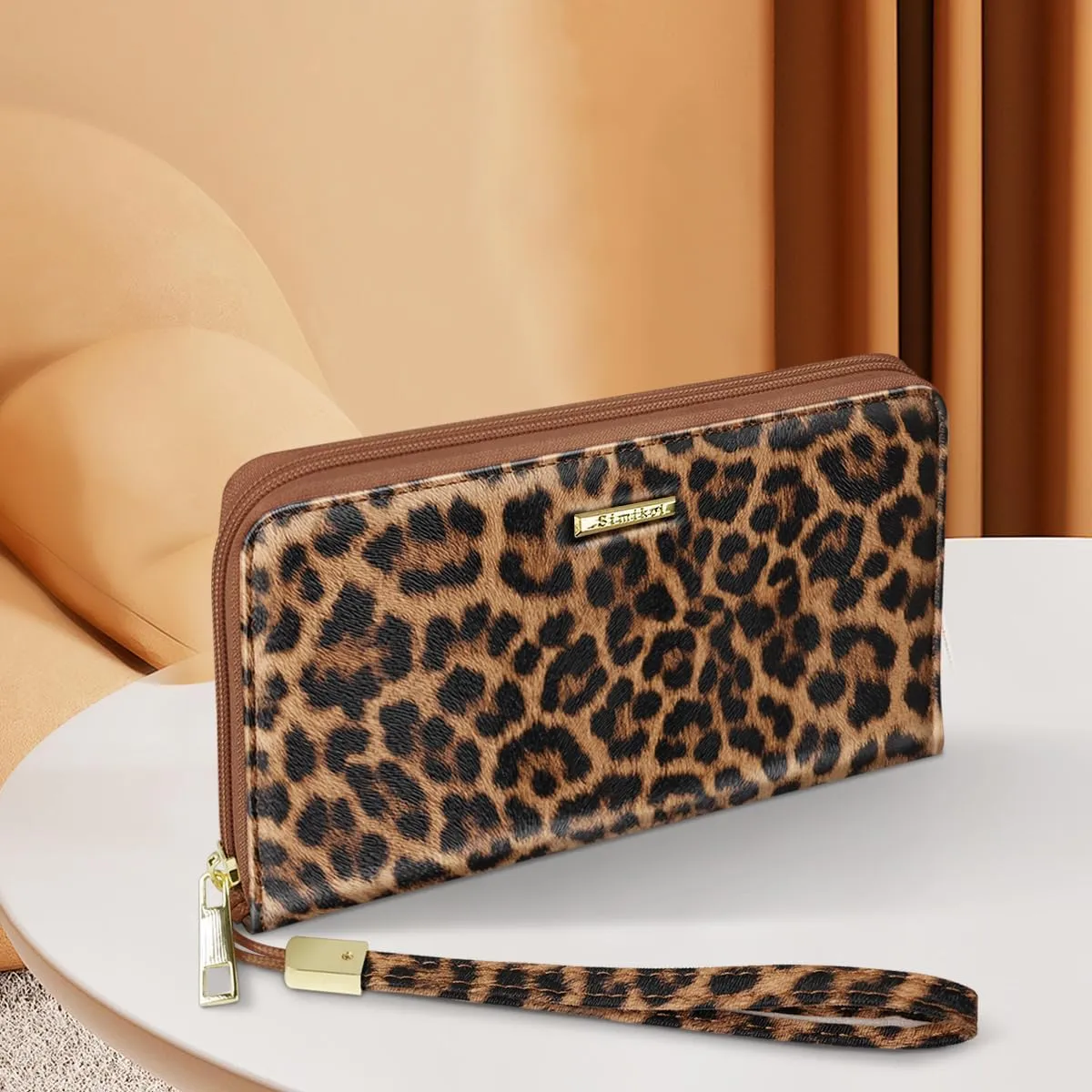 Large Capacity Wallets for Women RFID Blocking Leather Zip Around Phone Purse Ladies Travel Credit Card Clutch with Wristlet, Leopard